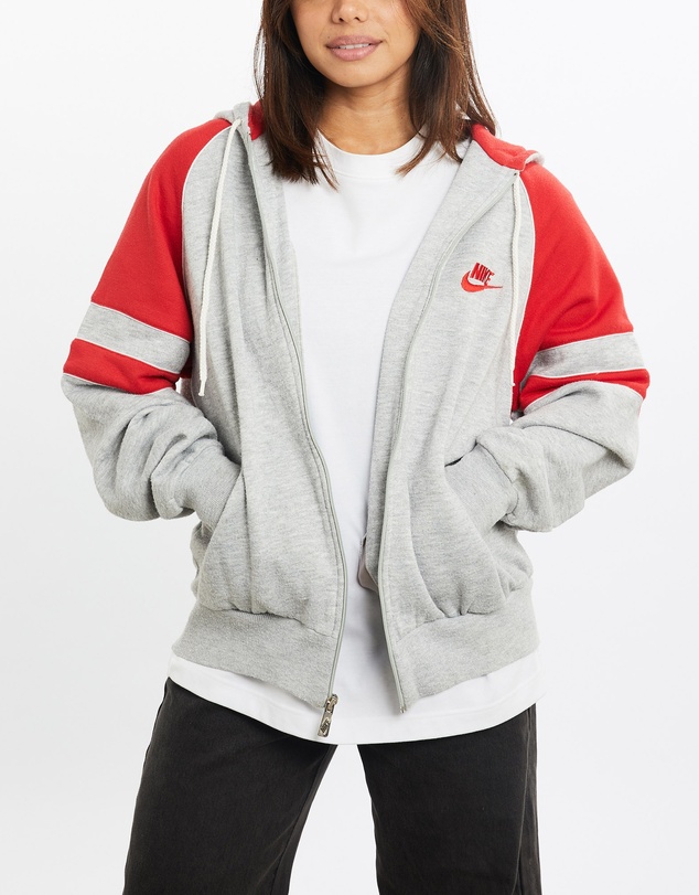 Vintage by The Real Deal - Pre Loved - Vintage 80s Nike Hooded Sweatshirt