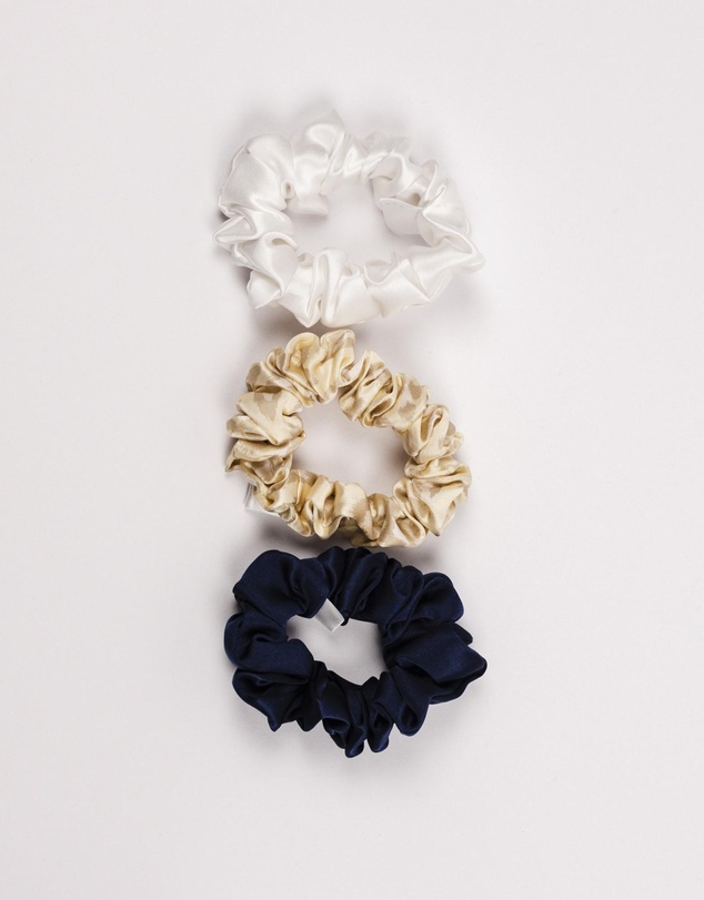 SILK MAGNOLIA - Pure Silk Scrunchie