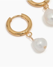 Lovisa - Waterproof Gold Plated Stainless Steel Freshwater Pearl Drop Huggie Earrings