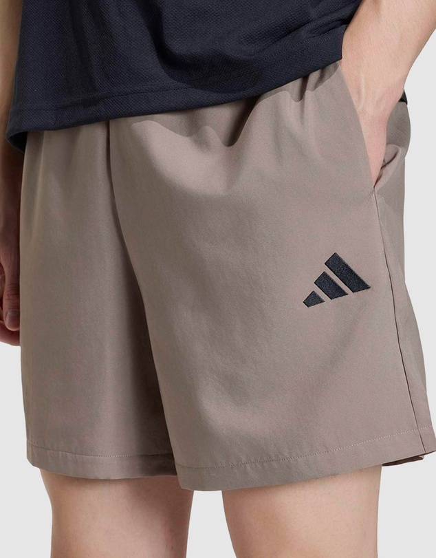 adidas Sportswear - Essentials Small Logo Chelsea Shorts