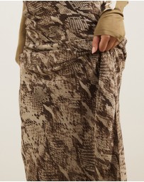 Atmos&Here - Keira Snake Print Maxi Skirt