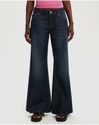 Cotton On - Ultra Low Flare Jeans