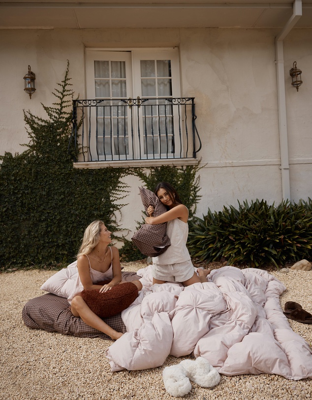 Linen House - Avalon Coverlet