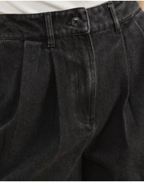 Atmos&Here - Devon Pleated Denim Shorts