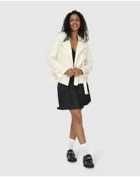 Belle & Bloom - Cool Nights Cropped Trench Coat