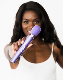 Le Wand - Le Wand Petite Rechargeable Massager