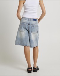 Insight - Kourtney Longline Jorts
