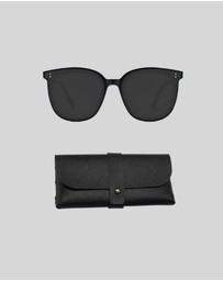 KAJA Clothing - UV Protection Sunglasses