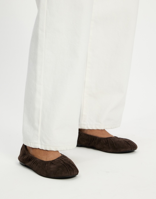 Atmos&Here - Amber Round Toe Suede Ballet Flats