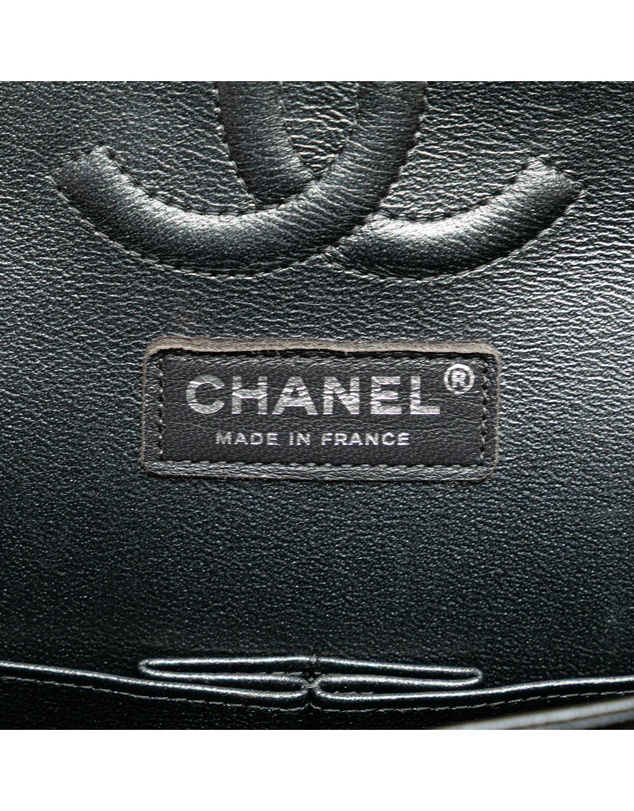 Pre-Loved by Azura Reborn - Pre-Loved Medium Classic Chevron Caviar Double Flap