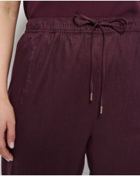 Commonry - Stephanie Pant