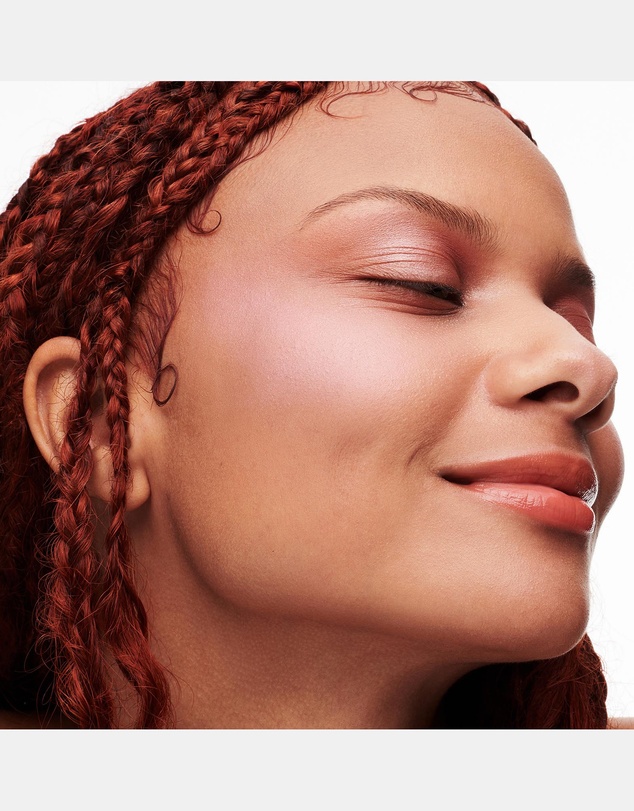 MAC - Glow Play Blush