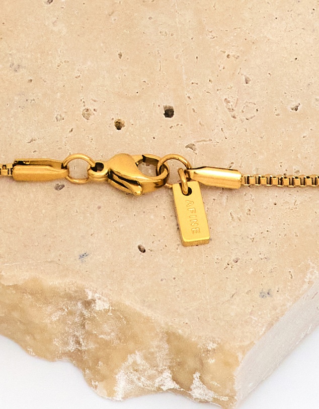 Winona - Afine Alphabet Necklace letter H
