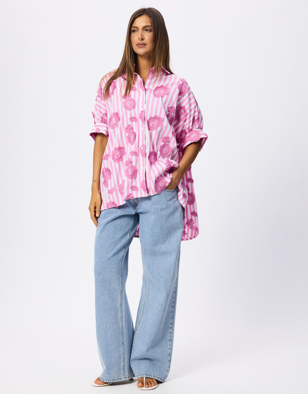 Grace Willow - Michi 3D Applique Oversized Shirt