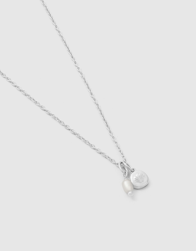 Kirstin Ash - Memoir Pearl Necklace