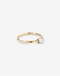 Michael Hill - 3 Stone Ring with Cultured Freshwater Pearl & Diamonds in 10kt Yellow Gold