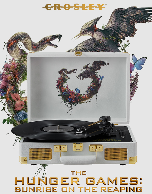 Crosley - Crosley Cruiser Bluetooth Portable Turntable Limited Edition - Hunger Games