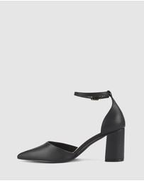 Verali - Eli Closed Toe Block Heels