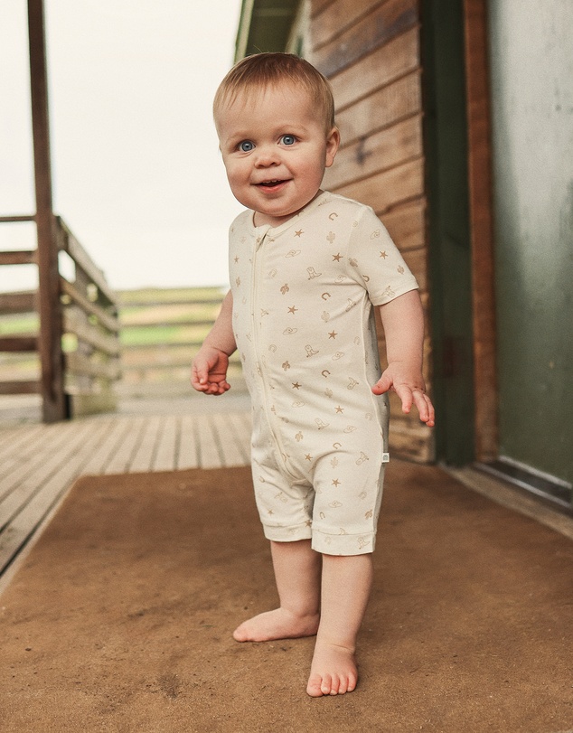 Kynd Baby - Essential Short Sleeve Onesie in Country Pristine
