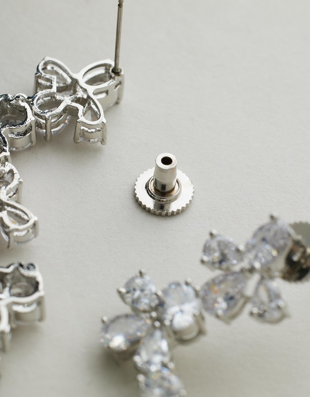 Stephanie Browne - Fleur Earrings