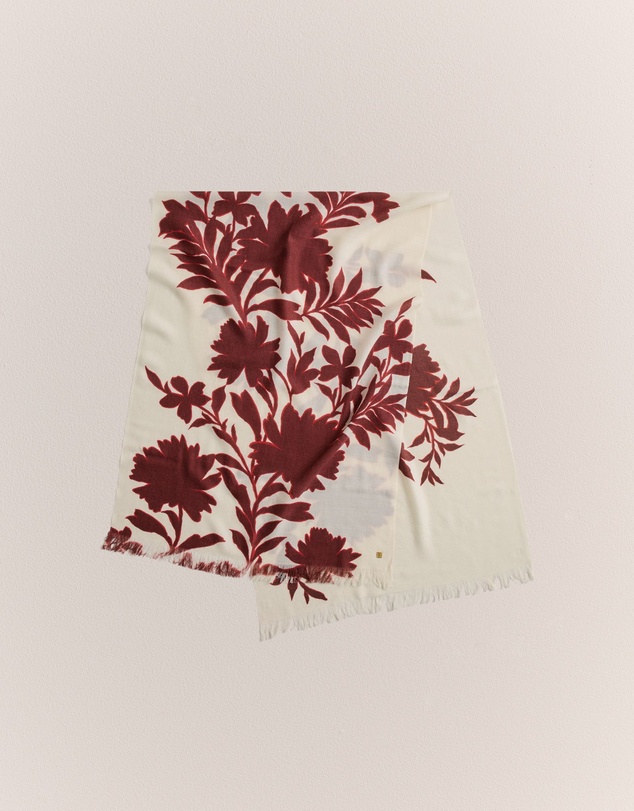 Trenery - Roselle Fine Wool Scarf in Red Mahogany