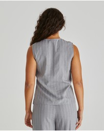 Sass - Petra Vest