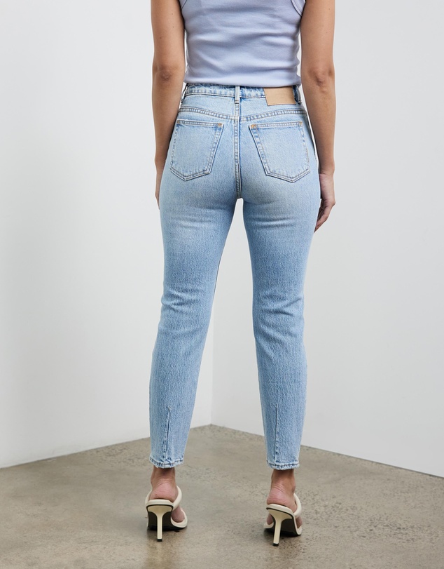 Neuw - Lola Mom Jeans