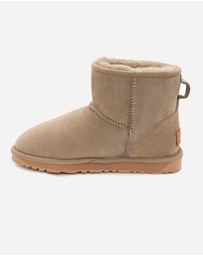 Ozwear Connection Uggs - Ugg Classic Mini Boots (Water Resistant)