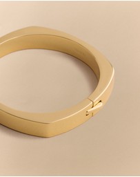 Trenery - Thera Bangle in Gold
