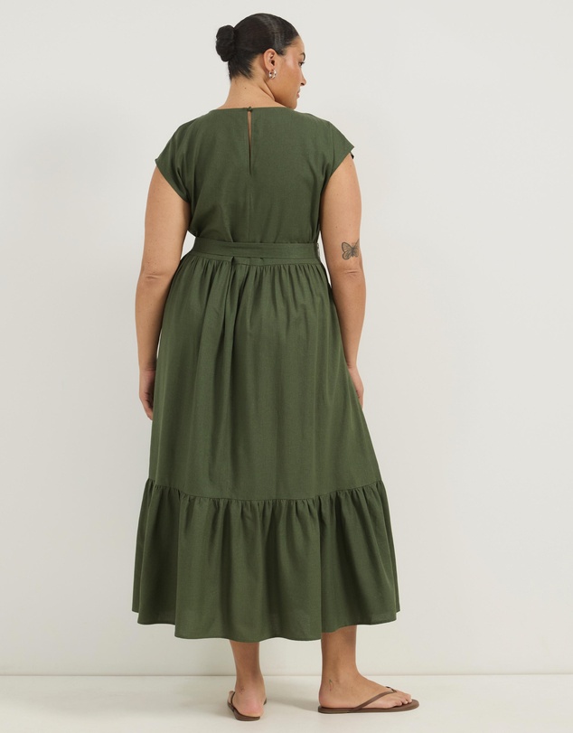 Atmos&Here Curvy - Marnie Linen Blend Maxi Dress With Flutter Sleeve And Tie