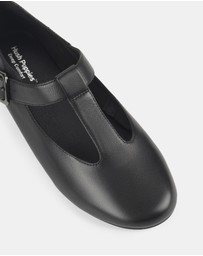 Hush Puppies - Blink