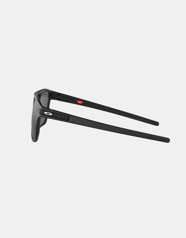 Oakley - Latch™ Beta