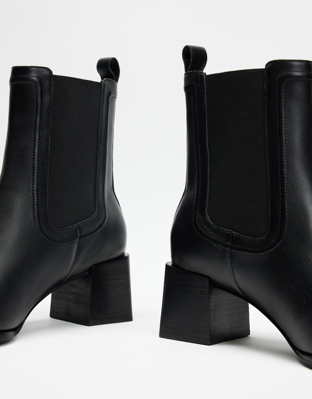 Atmos&Here - Elsa Leather Ankle Boots