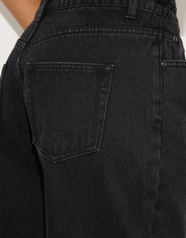 Dazie - Arezzo Relaxed Boyfriend Shorts