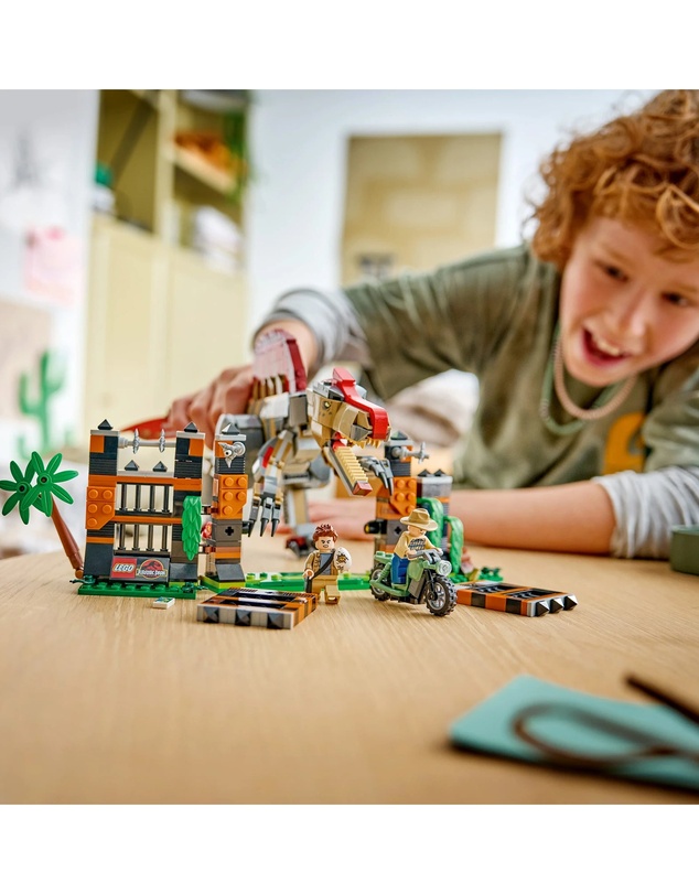 LEGO - 77982 Spinosaurus Dinosaur Escape