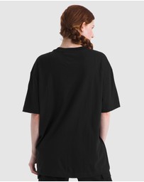 The North Face - TNF Essentials Oversized Short Sleeve Tee