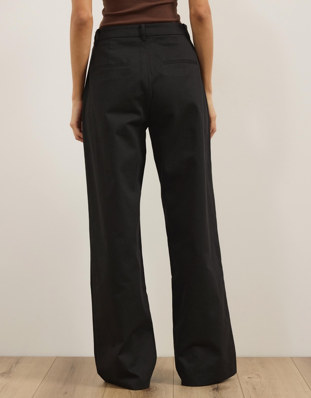 Atmos&Here - Rue Straight Leg Pants With Pocket Detail