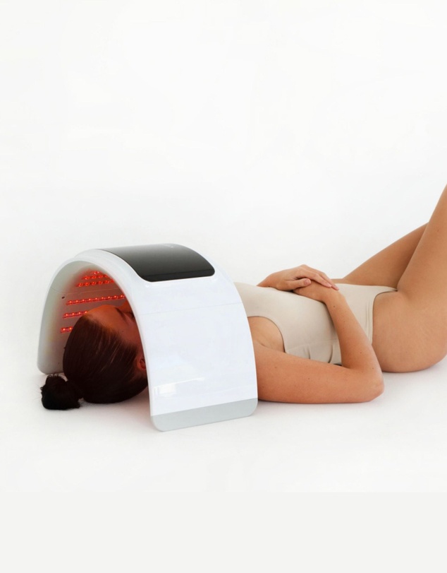 Kahlia Skin - LED Light Therapy Dome