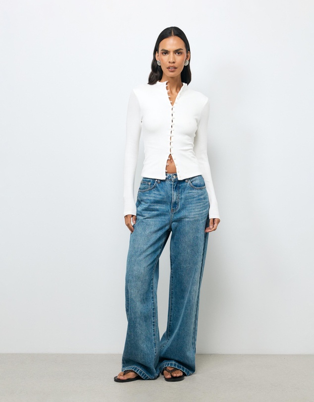 AERE - Aurelie Buttoned LS Top