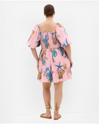 City Chic - Plus size Giselle Seahorse Print Mini Dress - pink