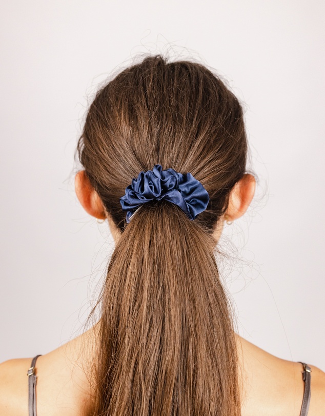 SILK MAGNOLIA - Pure Silk Scrunchie