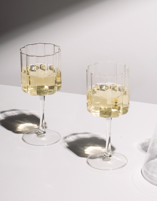 Fazeek - Wave Wine Glasses in Clear