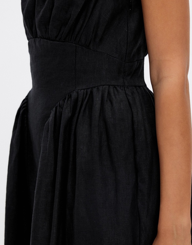 Minima Esenciales - Rivena Midi Dress
