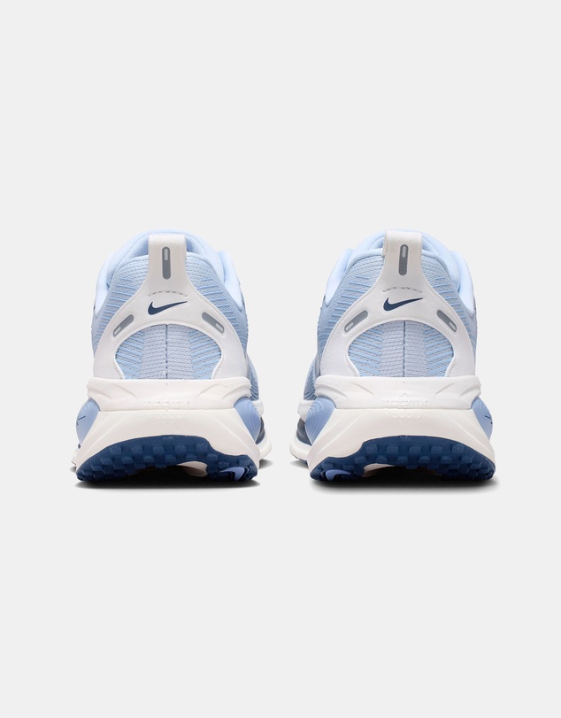 Nike - Vomero 18 - Women's