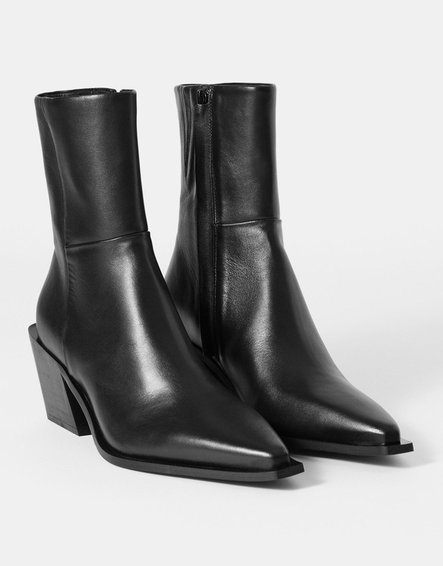 & Other Stories - Sleek Leather Cowboy Boots
