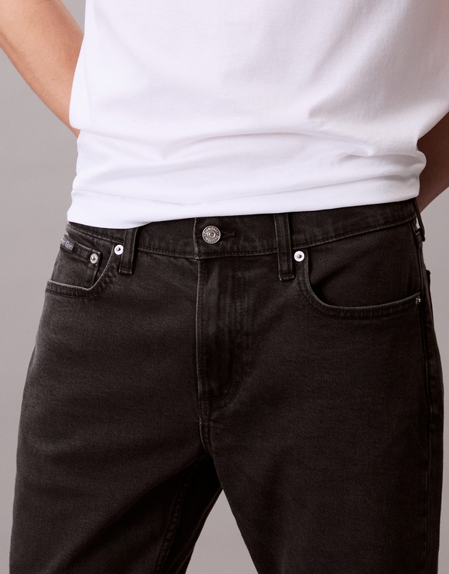 Calvin Klein Jeans - Tapered Slim Fit Jeans