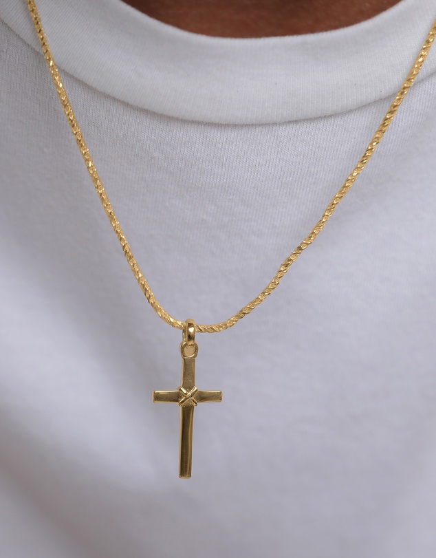 Kuzzoi - ICONIC EXCLUSIVE - Cross Pendant Necklace in Gold-Plated 925 Sterling Silver