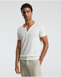 Calibre - Short Sleeve Tech Henley Ivory