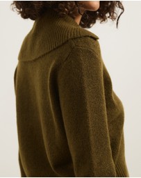Atmos&Here - Kiera Knit Jumper with Wide Collar