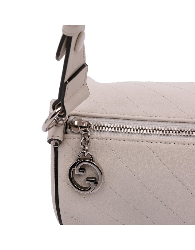 Pre-Loved by Azura Reborn - Pre-Loved gucci Quilted Leather Shoulder Bag with Adjustable Strap and Zipper Closure
